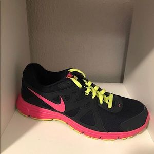Nike Revolution 2 Navy, pink, neon green